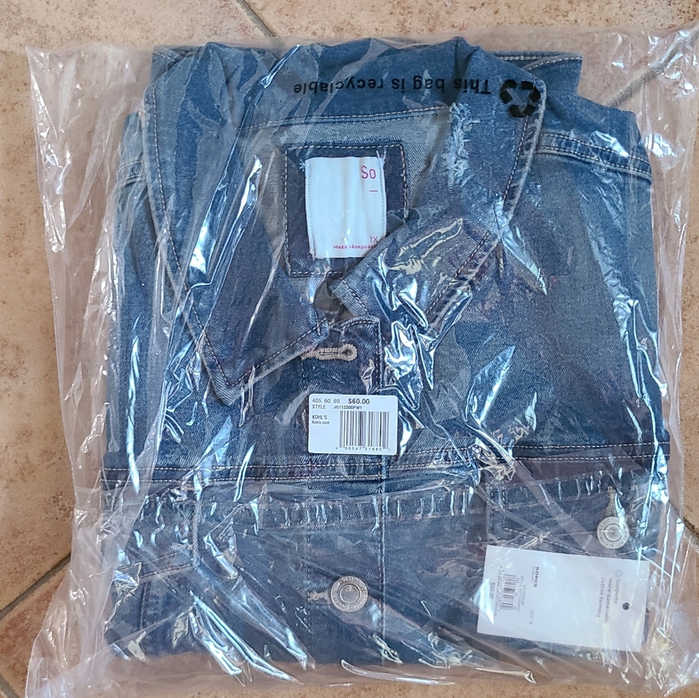 🥳FINAL PRICE👍🧥 NWT‼️ SO brand Juniors' Plus Size Jean Jacket - Picture 4 of 8